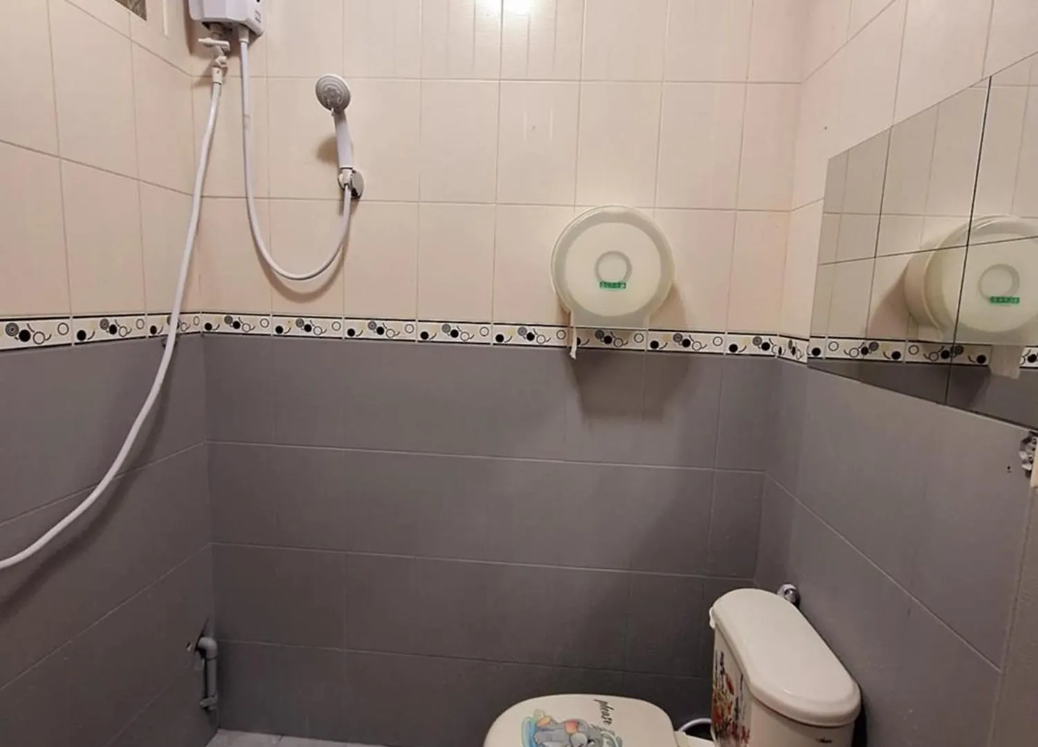 N3 Studio Room Apartment Transient House Ground Floor Near Abreeza Mall, Spmc, Sm Lanang, Usep Davao City 0*,
